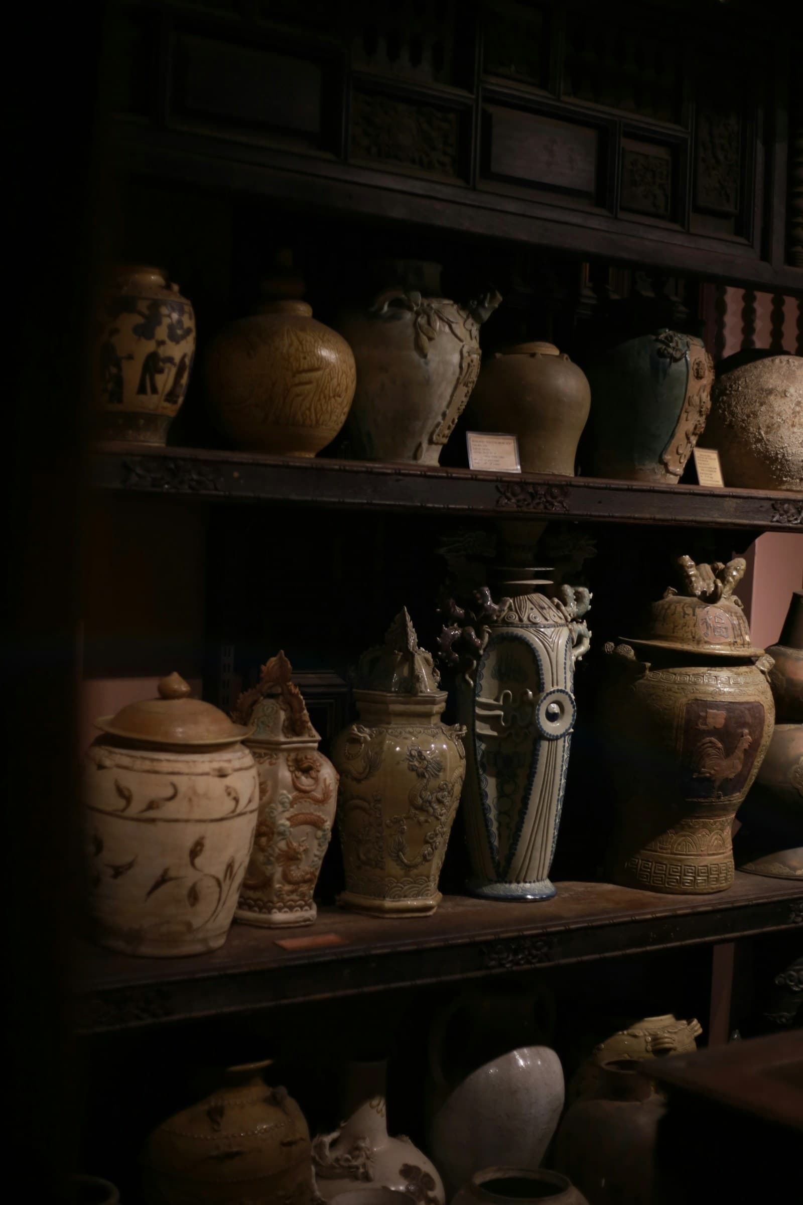 Ceramic grounding example